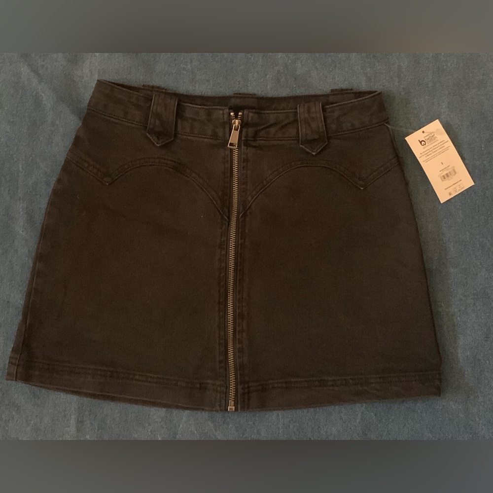 Black Pencil Mini Skirt for Work Brand New With Tags Size 3.